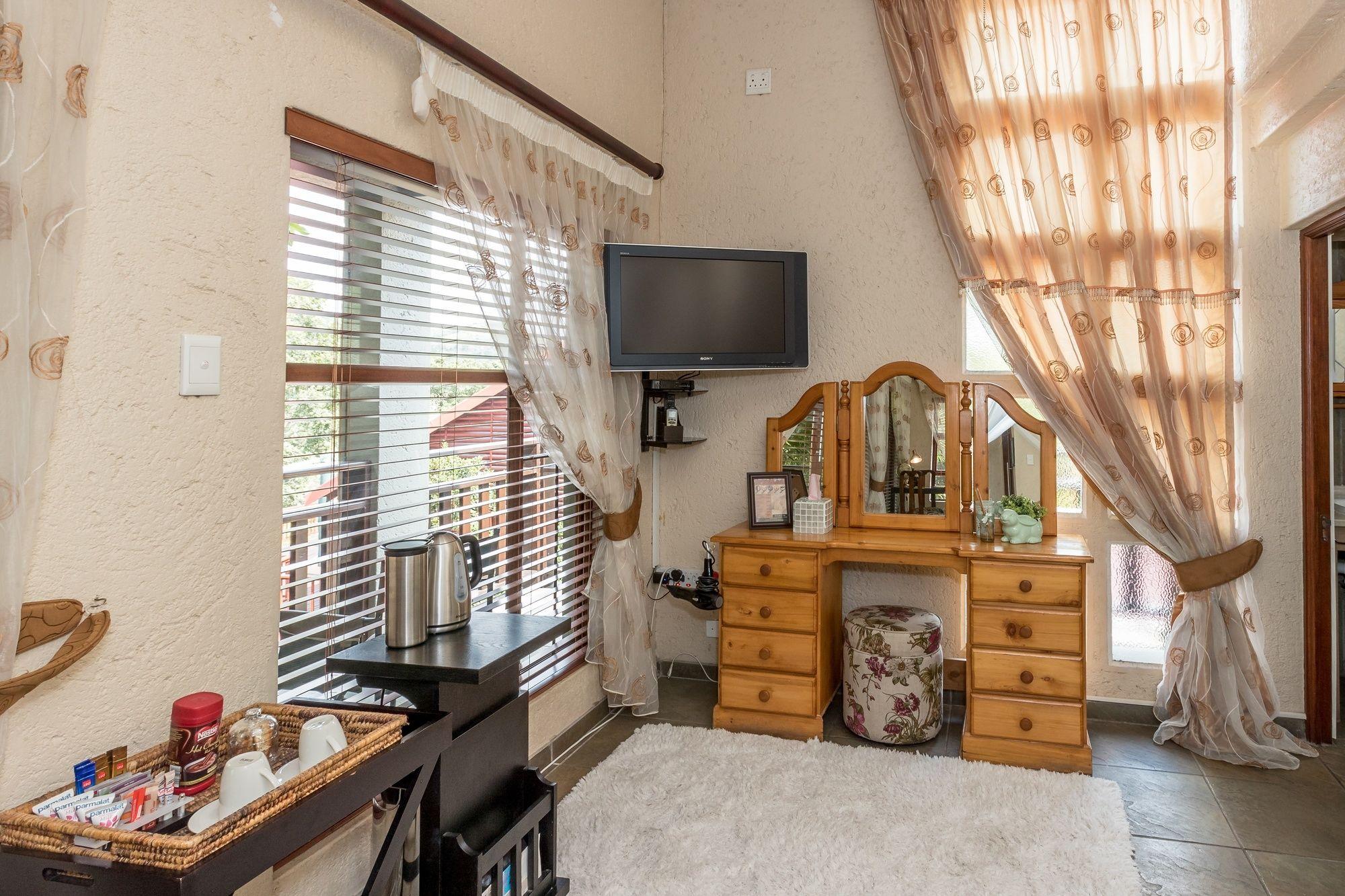 Beetleloop Guest House Νέλσπρουιτ Εξωτερικό φωτογραφία